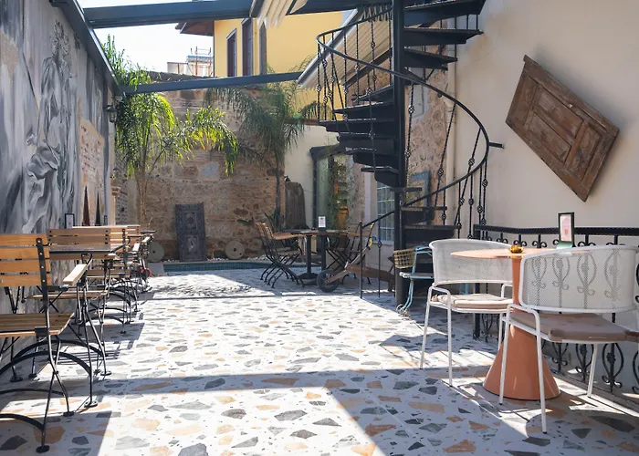 Saye ' Kaleici&oldtown'