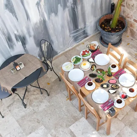 Saye ' Kaleici&oldtown' מלון 3*
